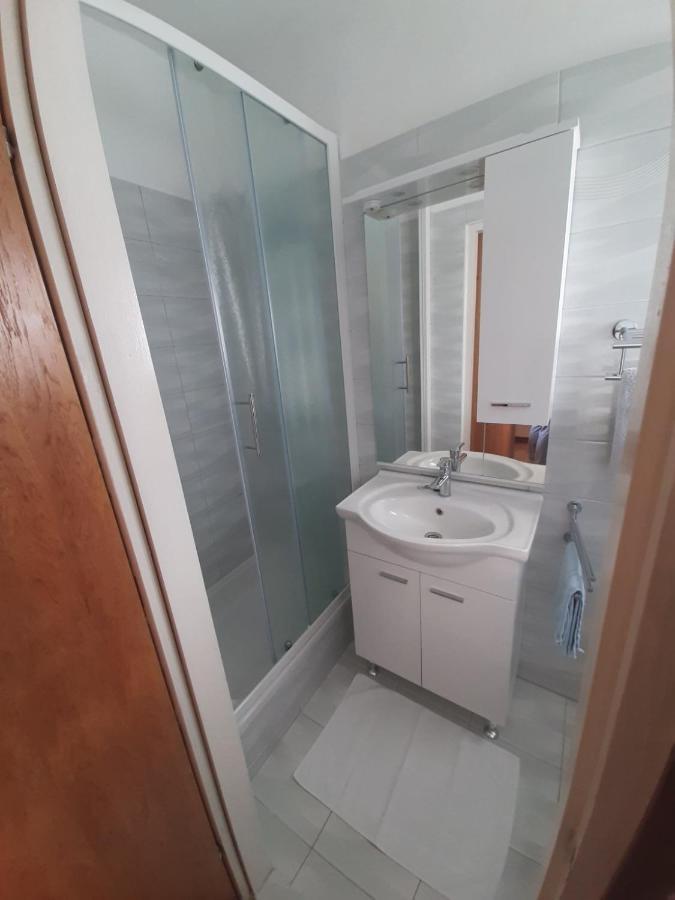 Apartment Spanjol Anka Раб Екстериор снимка