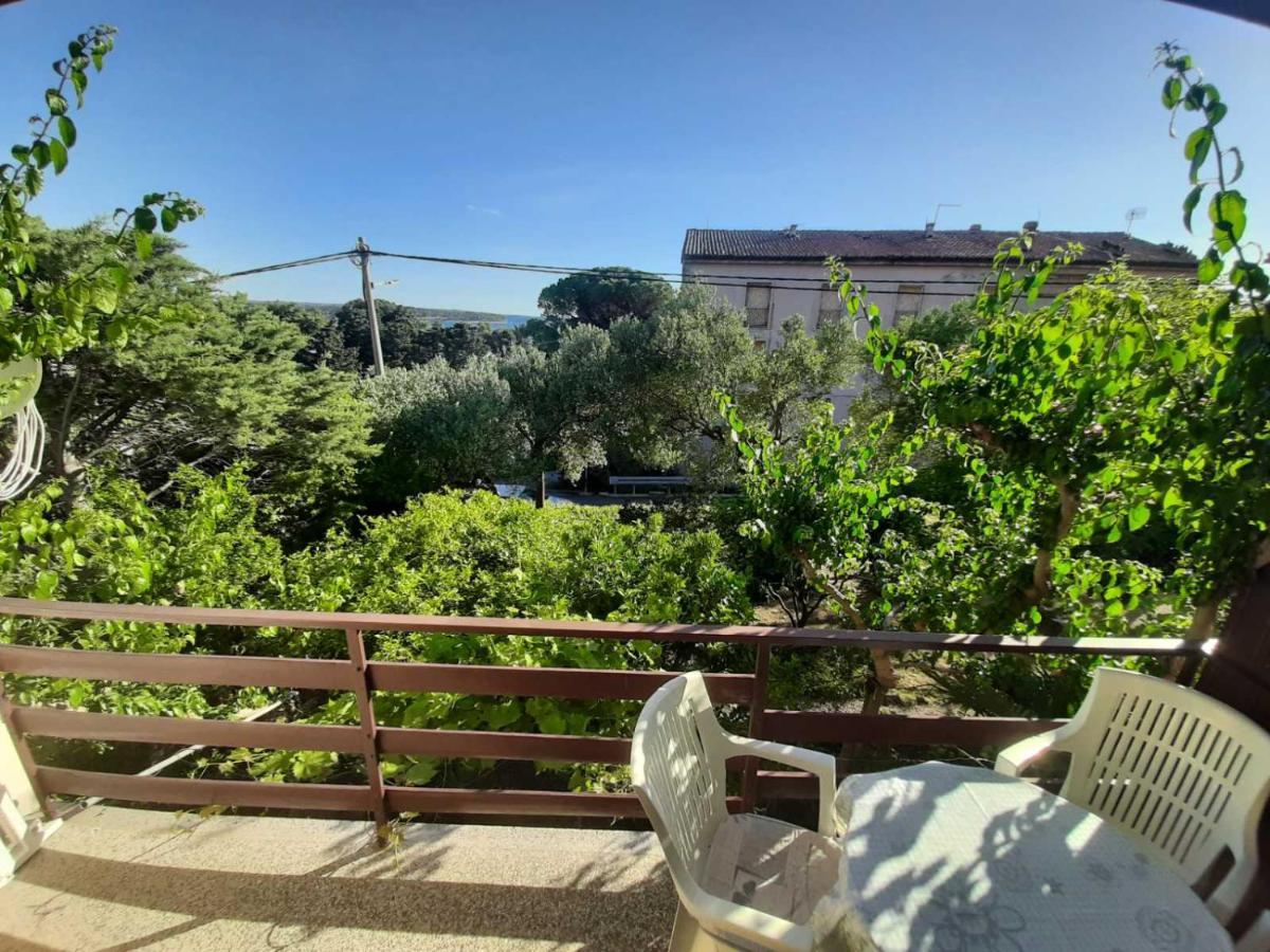Apartment Spanjol Anka Раб Екстериор снимка