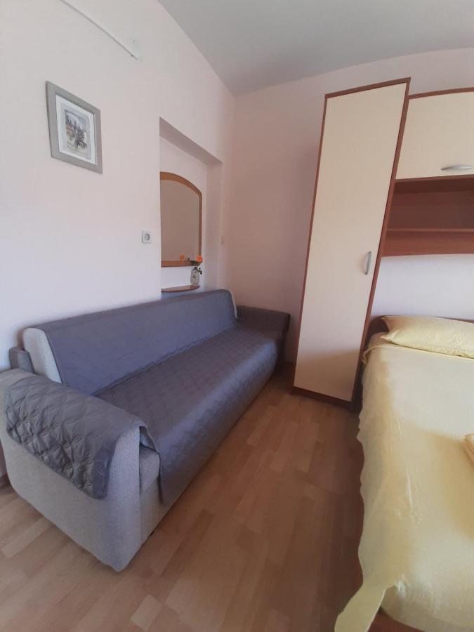 Apartment Spanjol Anka Раб Екстериор снимка
