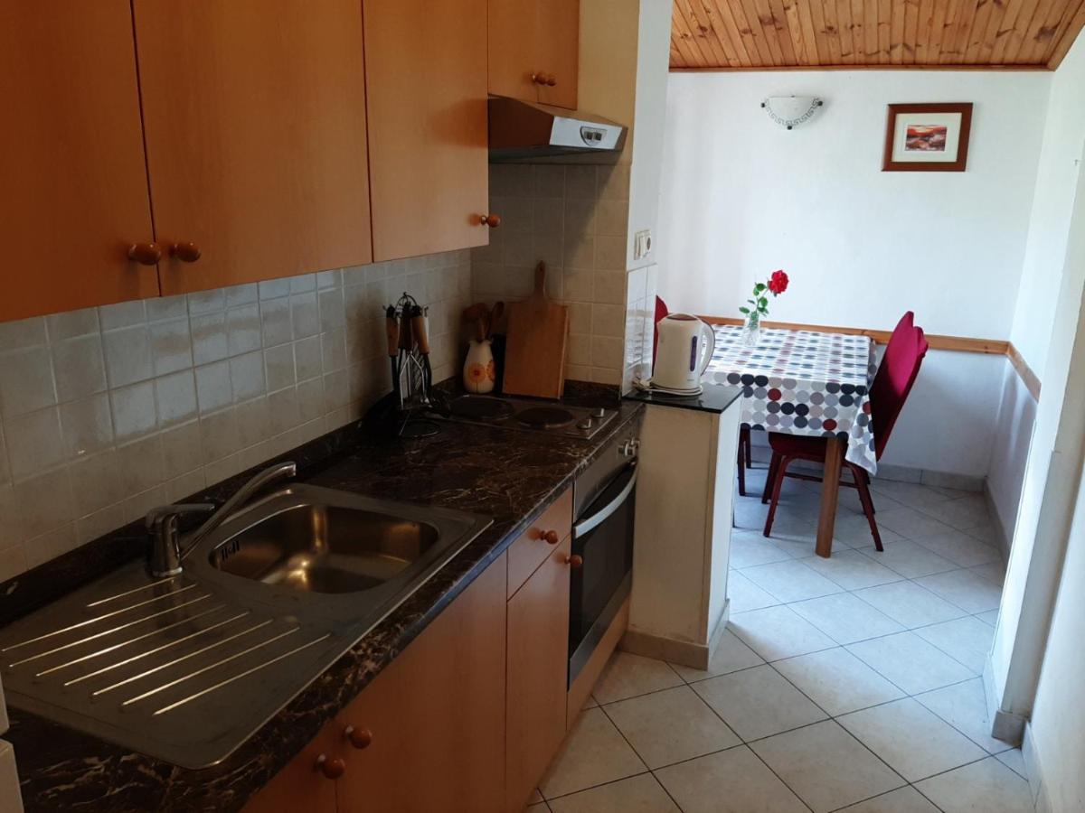Apartment Spanjol Anka Раб Екстериор снимка